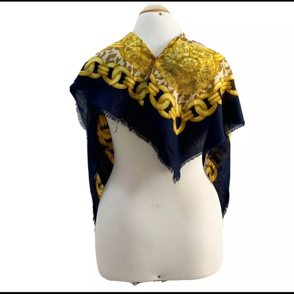 Wool scarf - Picture 2 of 7